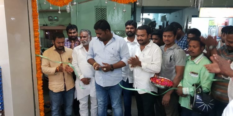ప్రారంభోత్సవానికి ముఖ్య అతిథిగా విచ్చేసిన బీసీ దళ్ గ్రేటర్ హైదరాబాద్ అధ్యక్షుడు తురగ బాల రాజేష్