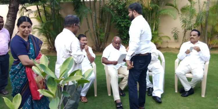 బిసి విదేశీ చదువుల ఆర్థిక సహాయం కొరకు బిసి మంత్రికి విన్నపం- బీసీ దళ్ రాష్ట్ర అధ్యక్షుడు