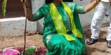 మొక్కలు నాటి సవాళు విసిరిన మేయర్ సతీమణి బొంతు శ్రీదేవి యాదవ్