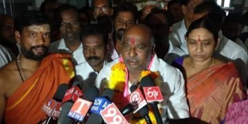 ఆపద్ధర్మ మంత్రి జోగు రామన్న ..ప్రత్యేక పూజలు సంక్షేమమే మరోసారి విజయo