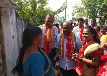 బెల్లంపల్లి : కన్నాల బస్తీ లో ప్రజా కూటమి అభ్యర్థి కామ్రేడ్ గుండా మల్లేష్ గ‌డ‌ప గ‌డ‌ప‌కు ప్ర‌చారo