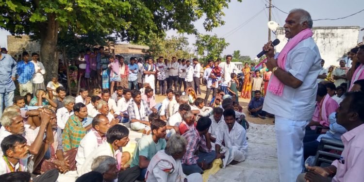 కోనేరు కోనప్పకు..ఘన స్వాగతం పలికిన గ్రామ మహిళలు