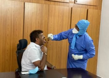 హైదరాబాద్ నగర మేయర్ బోంతు రామ్మోహన్ కరోనా పరీక్షలో మరోసారి నెగిటివ్