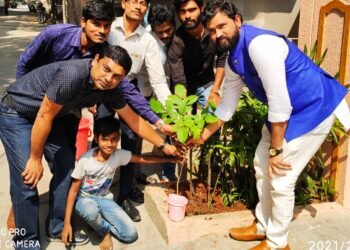 మొక్కలు నాటడం ప్రతి ఒక్కరి బాధ్యత – కోట్ల మందికి మనం స్ఫూర్తి కావాలి
