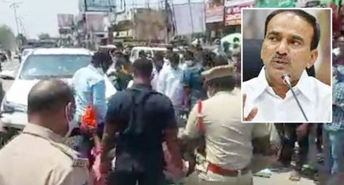హుజురాబాద్లో ఉద్రిక్తత.. ఈటల కాన్వాయ్ అడ్డుకున్న ఏబీవీపీ నేతలు