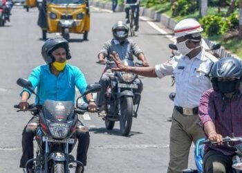 మాస్క్ పెట్టు లేదా 1000 కట్టు