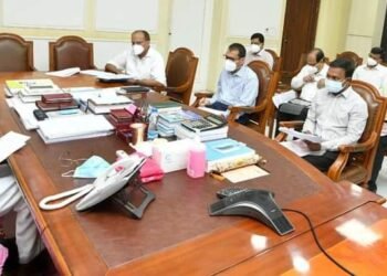 మనం ఆక్సిజన్ కోసం ఎవ్వరి మీద ఆధారపడొద్దు.. సీఎం కేసీఆర్..