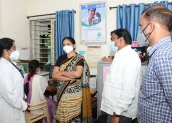 పి.ఎచ్.సి సెంటర్లను తనిఖీ చేసిన మేడ్చల్ కలెక్టర్..