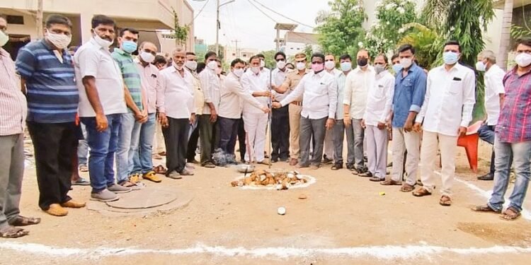 RCC బాక్స్ డ్రైన్ నిర్మాణ పనుల శంకుస్థాపన చేసిన- బేతి సుభాష్ రెడ్డి
