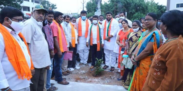 భరత్ సింహా రెడ్డి శ్రీ శ్యామ్ ప్రసాద్ ముఖర్జీ గారి చిత్రపటానికి నివాళుర్పించారు