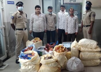 ప్రభుత్వం నిషేధించిన గుట్కా గుట్టు విప్పిన నాచారం పోలీసులు..