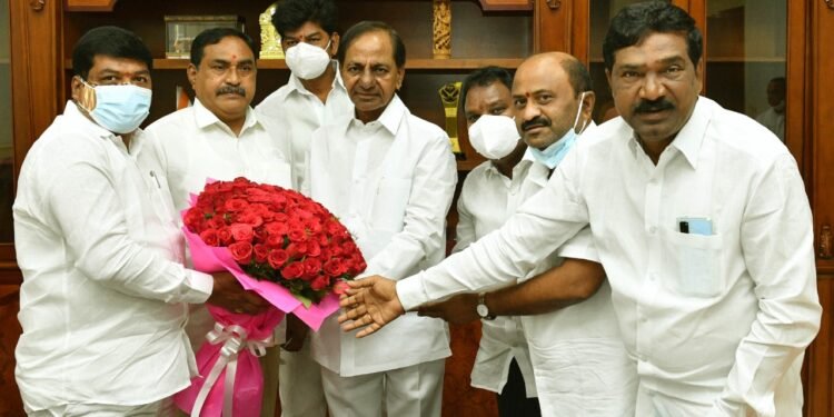 జిల్లాల పేర్లు సవరించినందుకు కేసీఆర్ కు కృతజ్ఞతలు
