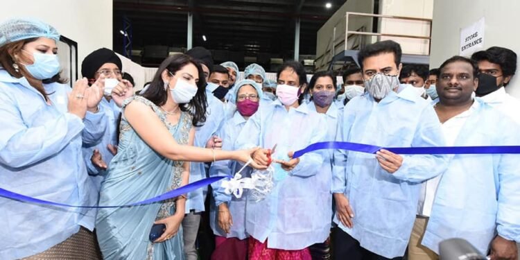 ప్రీమియర్ ఎనర్జీస్ కొత్త ప్లాంట్ ను ప్రారంభించిన కేటిఆర్