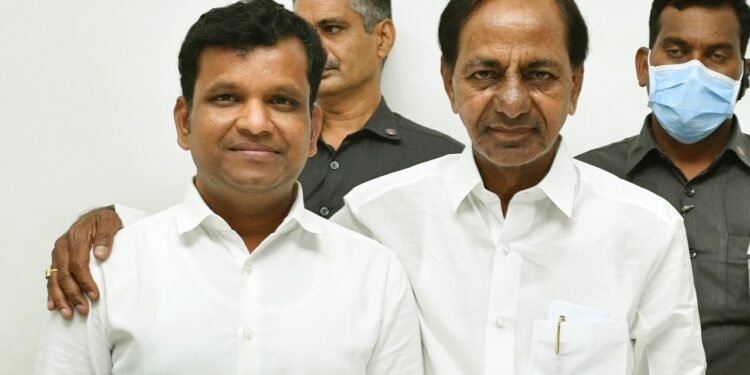 ఆయిల్‌పామ్‌ సాగుకు కేసీఆర్ తీసుకున్న నిర్ణయాలకు హర్షం వ్యక్తం చేసిన గాదరి కిషోర్