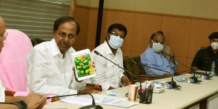 భారి వర్షాల నేపద్యంలో కెసిఆర్ అధ్యక్షతన ఉన్నత స్థాయి సమీక్షా సమావేశం