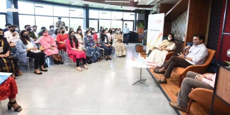 మహిళా ఔత్సాహిక పారిశ్రామిక వేత్తలకు మేం అండగా ఉంటాం- కెటిఆర్