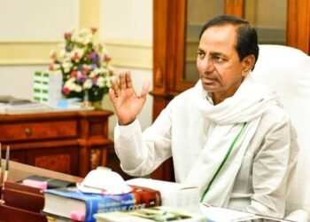 నియోజకవర్గ గ్రామాల్లో పర్యటించి దళిత కుటుంబాల స్థితిగతులను అర్ధం చేసుకోవాలి- కెసిఆర్