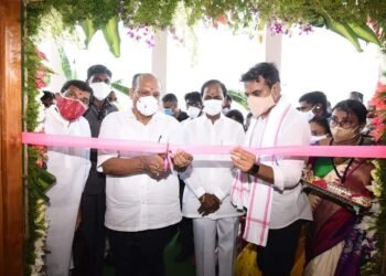 సిరిసిల్లలో ప్రభుత్వ నర్సింగ్ కళాశాలను ప్రారంభించిన కేసీఆర్