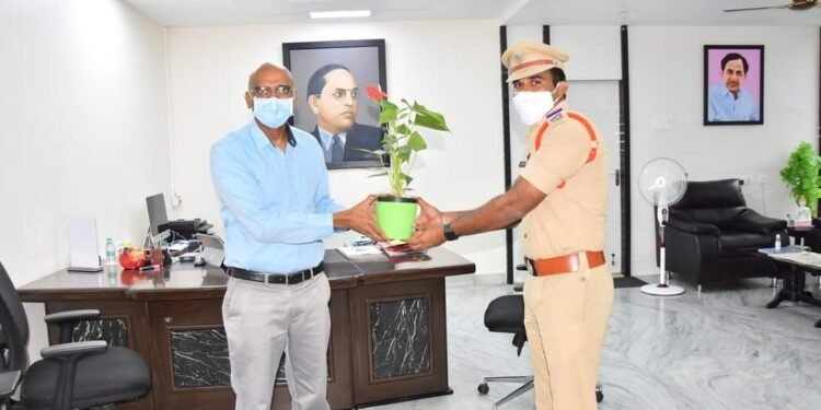 డా. ఆర్ఎస్.ప్రవీణ్ కుమార్ కు శుభాకాంక్షలు తెలిపిన రాజశేఖర్