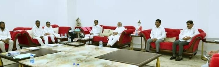 తెలంగాణకు న్యాయంగా దక్కాల్సిన నీటి వాటాకోసం గట్టిగా కొట్లాడాలే- కేసీఆర్