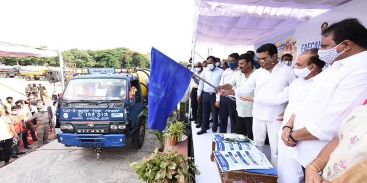డయల్ ఏ సెప్టిక్ ట్యాంక్ క్లీనర్ ను ప్రారంభించిన మంత్రి కేటీఆర్.