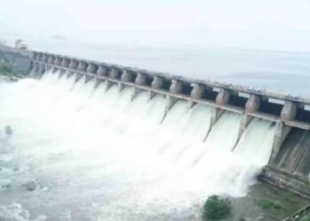 భారీగా నీరు చేరడంతో లోయర్ మానేరు డ్యాం గేట్ల ఎత్తివేత