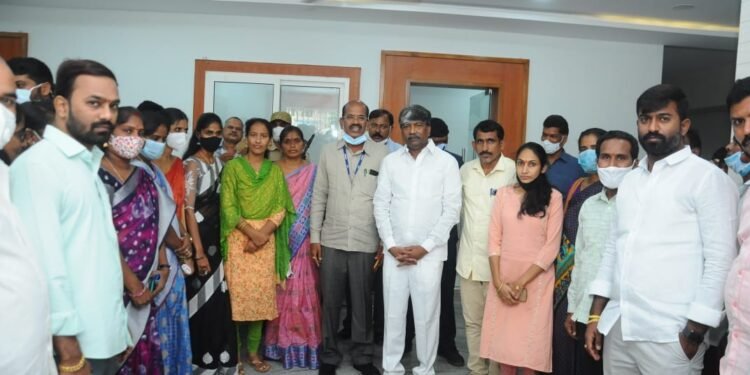 మహిళా సంఘాలకు ప్రోత్సాహకాలు అందించాలి- ఎమ్మెల్యే తీగుళ్ల పద్మారావు గౌడ్