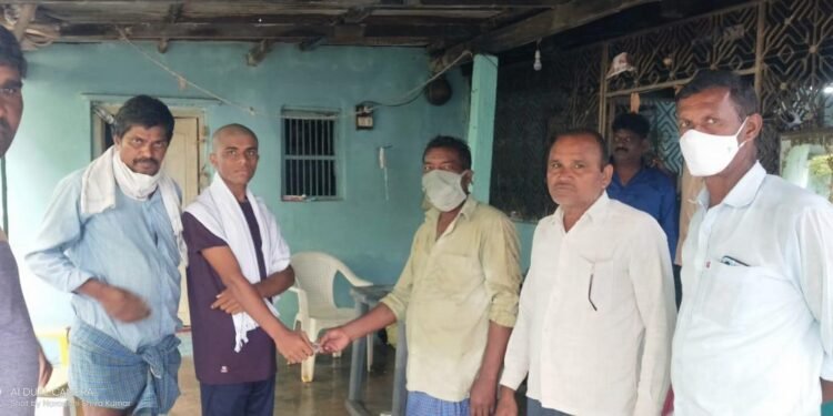 మరోసారి మానవత్వం చాటుకున్న నల్ల మనోహర్ రెడ్డి