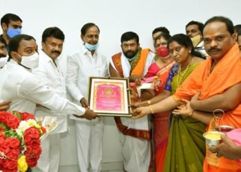 బల్కంపేట ఎల్లమ్మ కళ్యాణ మహోత్సవాలకు కెసిఆర్ కి ఆహ్వానం