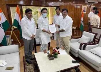సింగూర్ ప్రాంతాన్ని టూరిజం కేంద్రంగా అభివృద్ధి చెయ్యాలి