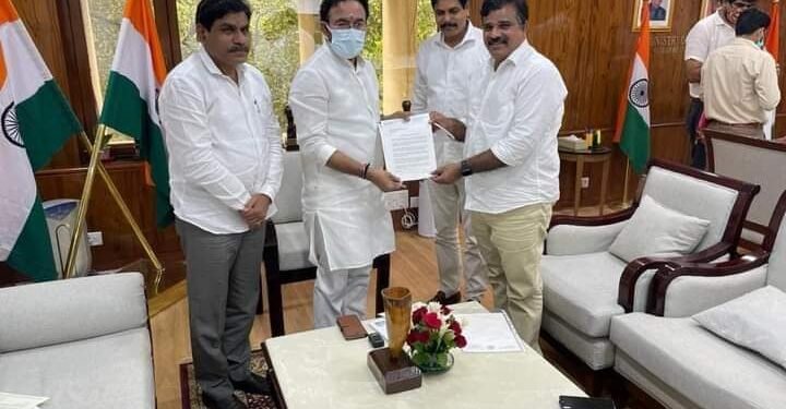 సింగూర్ ప్రాంతాన్ని టూరిజం కేంద్రంగా అభివృద్ధి చెయ్యాలి