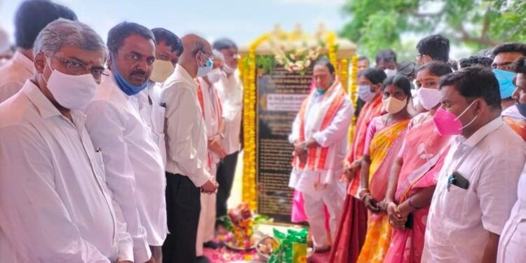 1200 కోట్ల తో యాదాద్రి ఆలయ నిర్మాణం
