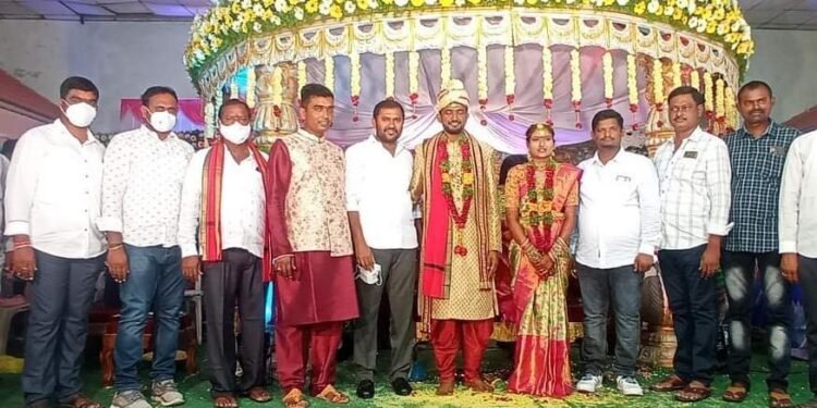 పేదల పక్షపాతి పెద్దపల్లి ప్రజల పెద్దన్న నల్ల మనోహర్ రెడ్డి