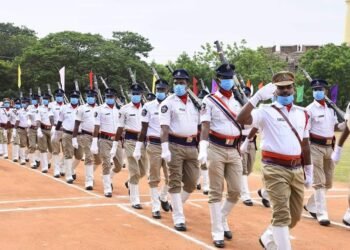 కర్నూల్ లో కవాతు