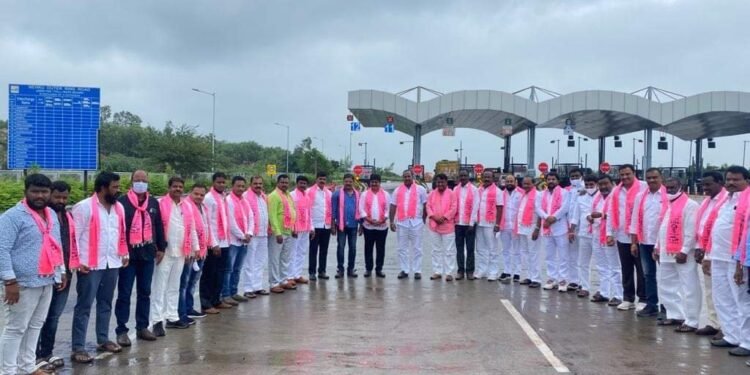 హుజురాబాద్ కు భారీగా బయల్దేరిన జక్క వెంకట్ రెడ్డి టీం