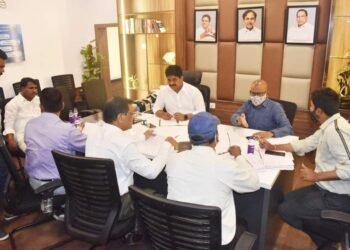 ఎలక్ట్రికల్ స్తంభాల షిఫ్టింగ్, నూతన స్తంభాలు & ట్రాన్స్ఫార్మర్స్ ఏర్పాటు