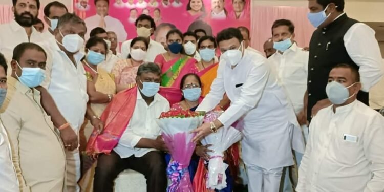 తెలంగాణ రాష్ట్ర మహిళ కమిషన్ సభ్యురాలు సూదం లక్ష్మీ రవి చందర్ కి ఆత్మీయ సన్మానం