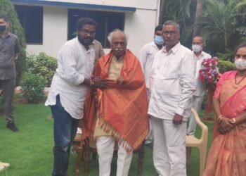 రాజ్ భవన్ లో హర్యానా రాష్ట్ర గవర్నర్ బండారు దత్తాత్రేయ