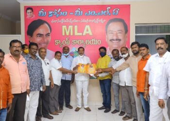 ఉప్పల్ మహంకాళి బోనాల జాతరకు బేతి సుభాష్ రెడ్డికి ఆహ్వానం పలికిన జయం ఫౌండేషన్