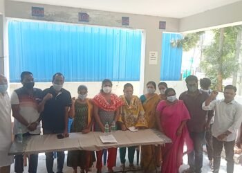 లేకవ్యూ అపార్ట్మెంట్ వాసుల ఆందోళన