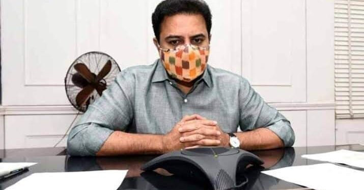 ప్రజలు ఎవరూ ఆందోళన చెందొద్దు, మీకోసం అధికార యంత్రాంగం సిద్ధంగా ఉంది – కేటీఆర్