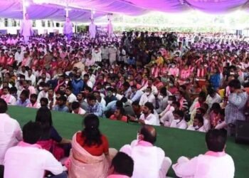 సైలెంట్‌గా ఉంటే డైలాగులు ఎక్కువైతున్నయ్.. ఇగ ఊకునే ముచ్చటే లేదు -కేటీఆర్