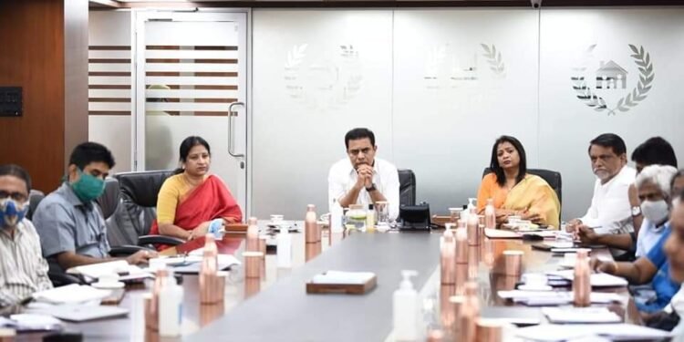 నాలాలు, చెరువుల రక్షణ, అభివృద్ధి కోసం ప్రత్యేక చట్టం- కేటీఆర్