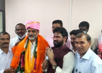 తెలంగాణ రాష్ట్ర బీసీ కమిషన్ చైర్మన్ వకుళాభరణం కృష్ణ మోహన్ కి శుభాకాంక్షలు తెలిపిన దుండ్ర కుమారస్వామి