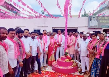 తెలంగాణ రాష్ట్ర ప్రజలకు అండా టిఆర్ఎస్ జెండ-పూజితజగదీశ్వర్ గౌడ్
