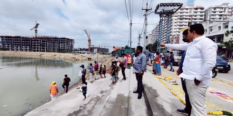 భక్తి శ్రద్ధలతో పూజించి ప్రశాంతమైన వాతావరణంలో భక్తులు గణేష్ నిమజ్జనం పూర్తి చేసుకోవాలి- వి.జగదీశ్వర్ గౌడ్