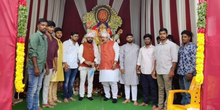 వినాయక నవరాత్రి ఉత్సవాలలో పాల్గొన్న బిసి దళ్ అధ్యక్షుడు, నేషనల్ మైనారిటీ లీడర్ రహముతుళ్ల