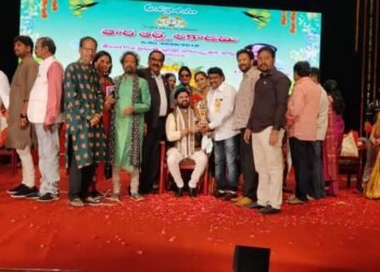 బీసీ దల్ అధ్యక్షుడు దుండ్ర కుమారస్వామికి ఉగాది పురస్కారం అవార్డు