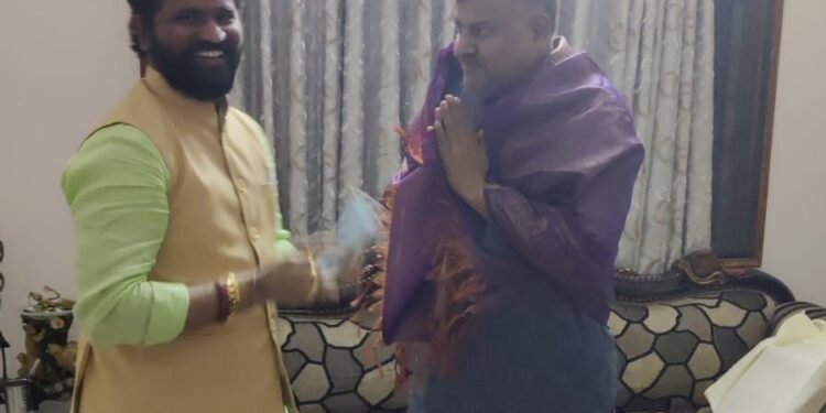 అడిషనల్ డీజీపీ జితేందర్ కి దీపావళి శుభాకాంక్షలు తెలిపిన బీసీ దళ్ అధ్యక్షుడు దుండ్ర కుమారస్వామి