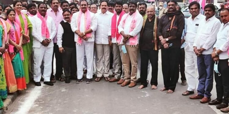 రైతన్నలకు అండగా టీఆర్ఎస్ ప్రభుత్వo.. వి.జగదీశ్వర్ గౌడ్. మాదాపూర్